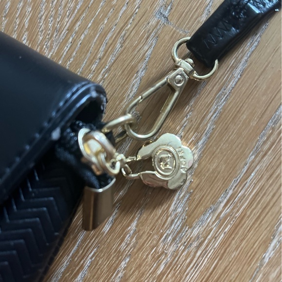 Crossbody cat 🐱 handbag fair condition - Picture 6 of 8